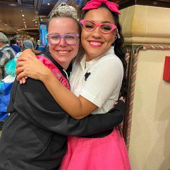 Meet your Posher, Ashlee and Heather - Picture 6 of 14